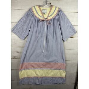 VTG Saybury Nightgown Robe Womens M Housecoat Dress Seersucker Colorful Zip Up
